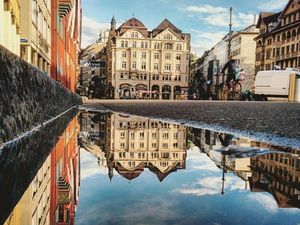 Foto: Jepretan Cantik Bermodal Genangan Air