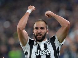 Higuain Membungkam Kritik