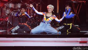 Agnez Mo Tampil Enerjik di Peluncuran Vivo V7+