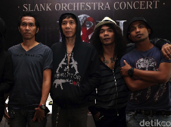 Slank Tebar Virus Wonderful Indonesia di Crossborder Atambua