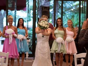 Miris, Wanita Ini Nikahi Diri Sendiri karena Jomblo di Usia 40 Tahun