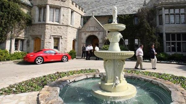 Foto: Intip Rumah Mewah Hunian Bos Playboy Hugh Hefner Sebelum Meninggal