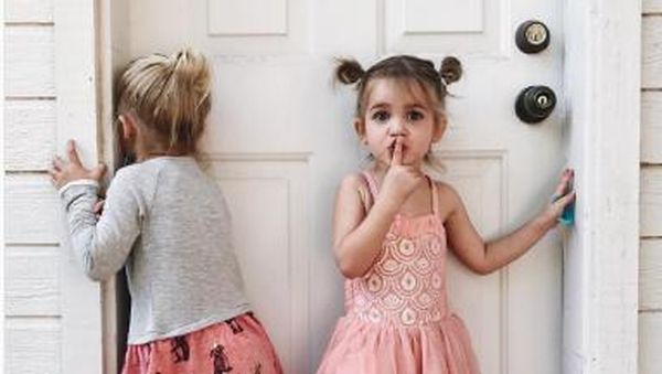 Foto: Super Cute! Gaya si Kembar yang Menggemaskan