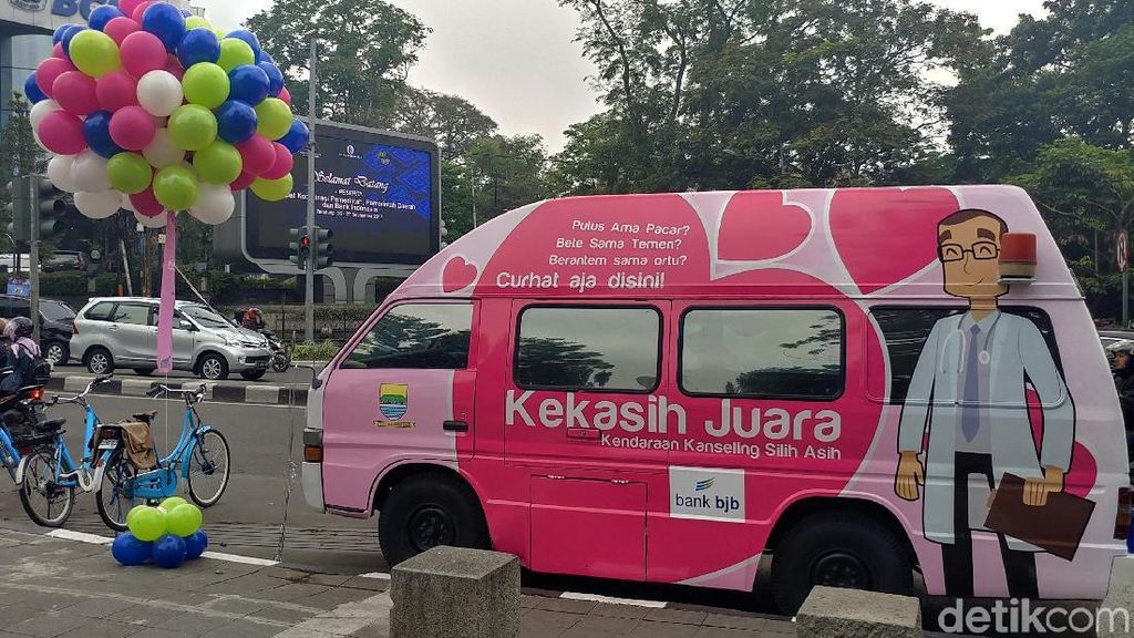 Foto: Kekasih, Mobil Tempat Curhat untuk Cegah Masalah Mental di Bandung