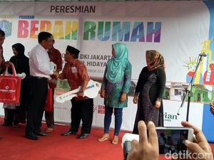 Resmikan 67 Rumah Hasil Bedah, Djarot: Ini Digagas Ahok dan Saya