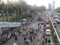 Usai Ditemui Pimpinan DPR, Massa Aksi 299 Membubarkan Diri