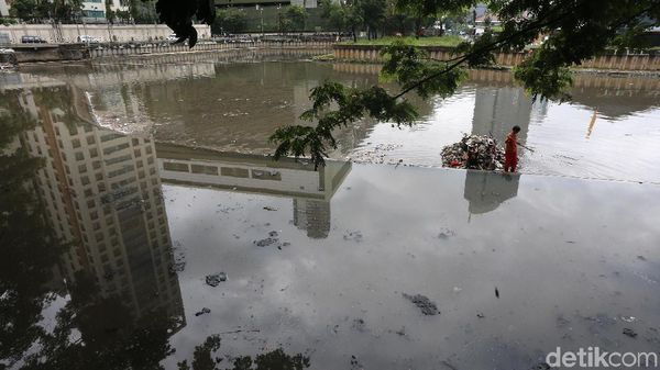 Perkuat Resapan Air Hadapi Musim Penghujan