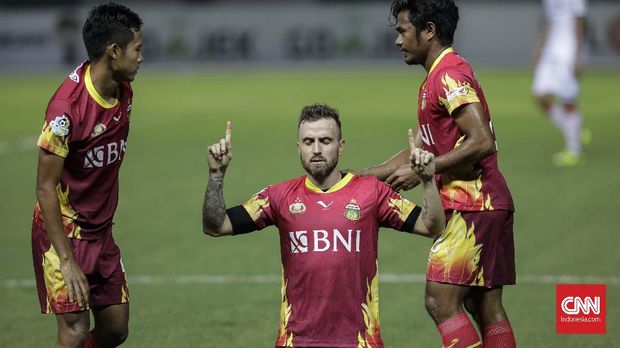 Bhayangkara FC cetak dua gol kemenangan atas Bali United di babak kedua.