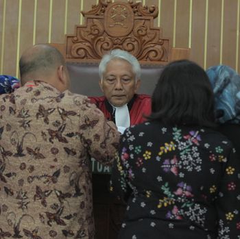'Hakim Cepi Bikin SN Happy'