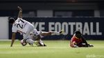 Libas Bali United, Bhayangkara FC Kokoh di Puncak