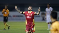 Bermain di Stadion Patriot Candrabhaga, Bekasi, Jumat (29/9/2017) malam WIB, Paulo Sergio membuat dua gol untuk Bhayangkara.