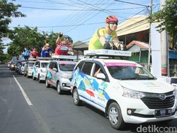 Rombongan Mobil Hias Ramaikan Tour de Ijen 2017