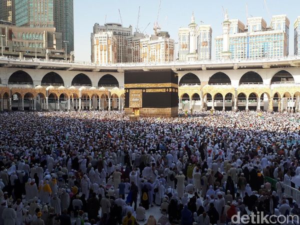 Bikin Istighfar! Mewahnya Hidup Bos-bos Penipu Calon Tamu Allah