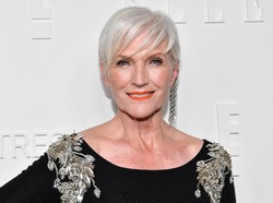 Rekor, Nenek 10 Cucu Jadi Bintang Iklan Produk Kosmetik