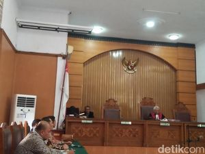 Sidang Praperadilan Novanto, Hakim Baca Pertimbangan Putusan Sidang Praperadilan Novanto, Hakim Baca Pertimbangan Putusan