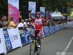 Pebalap Iran Kuasai Etape Neraka Tour de Ijen 2017