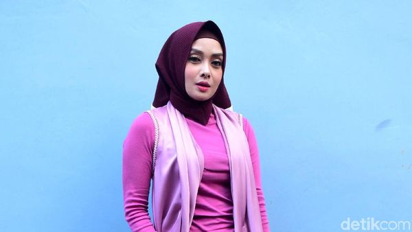 Sstt...Jangan Ganggu Terry Putri!