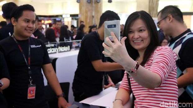 Suasana peluncuran Galaxy Note 8 di Indonesia