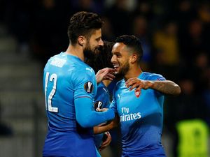 Walcott Kecewa Arsenal Kebobolan Dua Gol