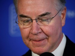 Naik Jet Sewaan Saat Dinas, Menkes AS Janji Ganti Uang Negara