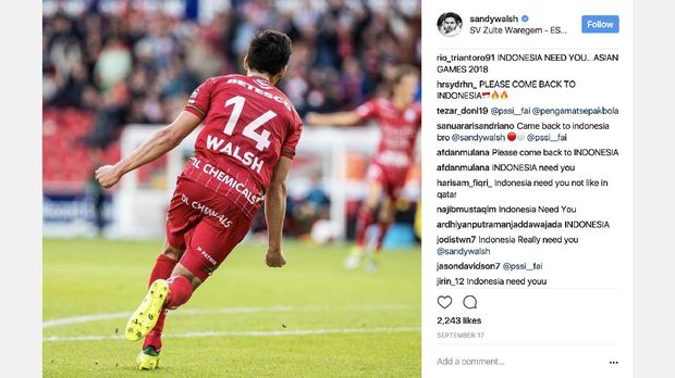 Sandy Walsh saat mencetak satu gol pada debutnya bersama SV Zulte Waregem. (