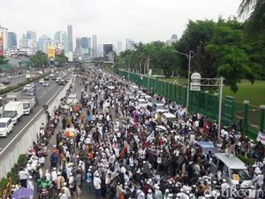 Tolak PKI, Massa Aksi 299 Nyanyi Lagu Garuda Pancasila Tolak PKI, Massa Aksi 299 Nyanyi Lagu Garuda Pancasila