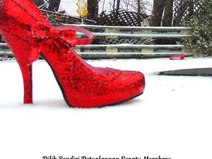 Novel Gentayangan Intan Paramaditha Terbit Hari Ini