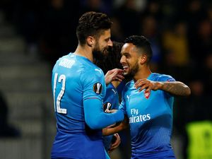 Ada Walcott di Balik Gol ke-100 Giroud untuk Arsenal