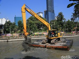 Surabaya Tambah 6 Pompa Air dan 4 Bozem Antisipasi Musim Hujan