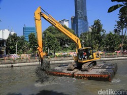 Surabaya Tambah 6 Pompa Air dan 4 Bozem Antisipasi Musim Hujan