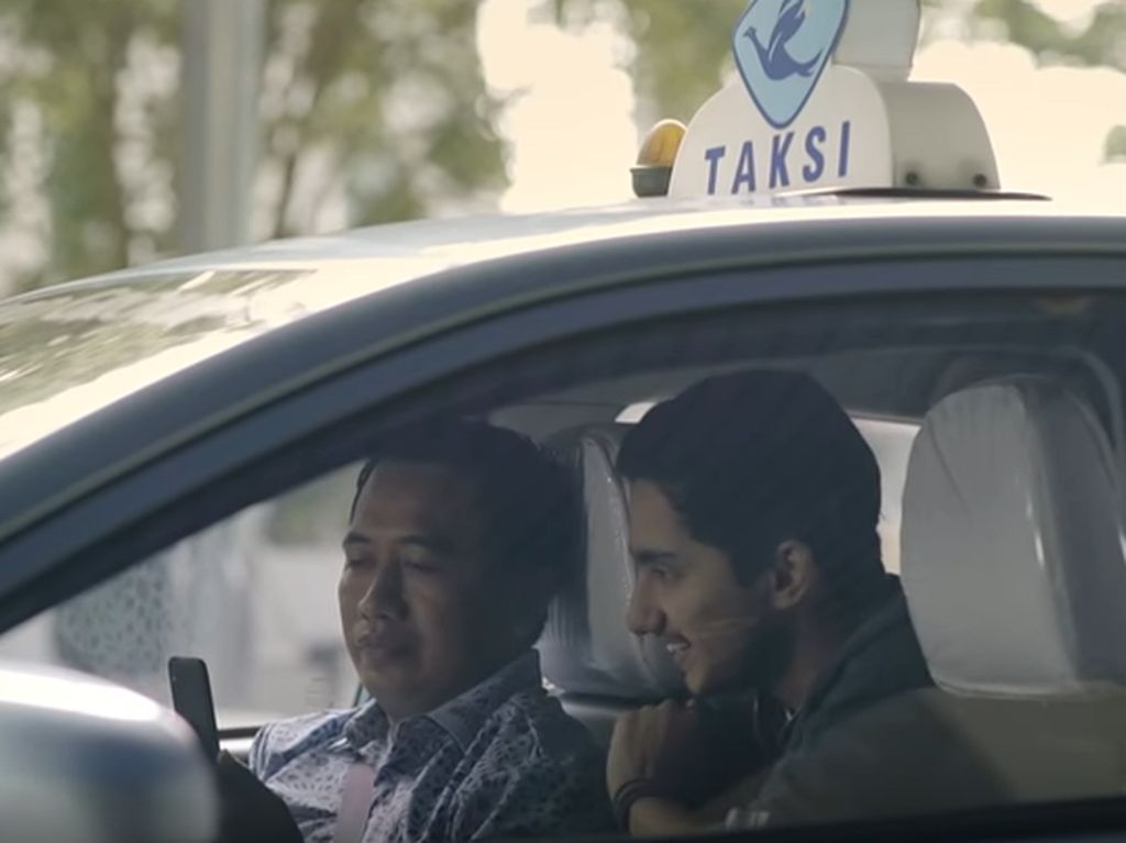 Resmi! Gojek Jadi Pemegang 4,33% Saham Blue Bird Resmi! Gojek Jadi Pemegang 4,33% Saham Blue Bird