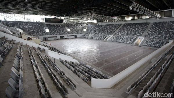 Foto: Mengembalikan Istora ke Wajah Aslinya