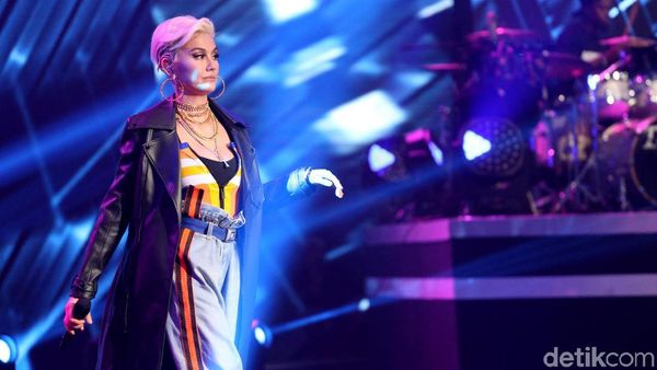 Transformasi 10 Gaya Rambut Agnez Mo yang Selalu Nyentrik
