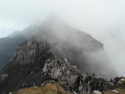 Diduga Tersesat, Seorang Pendaki Hilang Di Gunung Raung