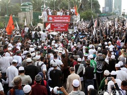 Saat Rekaman Lagu Rizieq Diputar di Tengah Lautan Massa