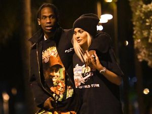 Dikabarkan Hamil, Kylie Jenner Belanja Perlengkapan Bayi Sampai Rp 900 Juta? Dikabarkan Hamil, Kylie Jenner Belanja Perlengkapan Bayi Sampai Rp 900 Juta?
