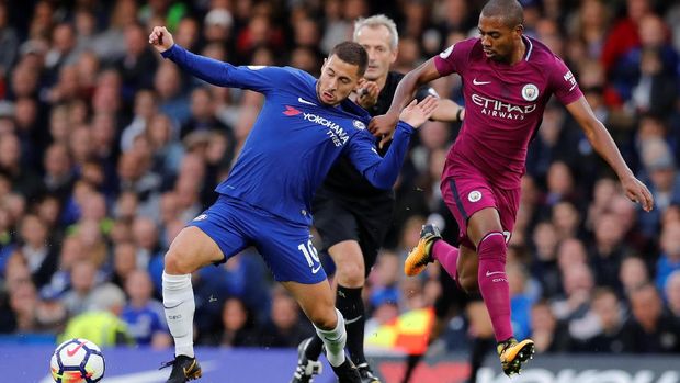 Chelsea mengalami kesulitan menembus pertahanan Manchester City.