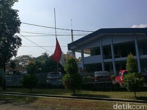 Peringati Tragedi G30S, Lanud Halim Pasang Bendera Setengah Tiang