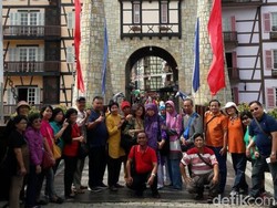 Biayai Piknik ke Luar Negeri, Begini Arti Guru Bagi Fredy