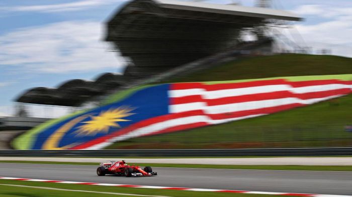 Kimi Raikkonen jadi pebalap tercepat di sesi latihan bebas ketiga GP Malaysia (Foto: Clive Mason/Getty Images) Kimi Raikkonen jadi pebalap tercepat di sesi latihan bebas ketiga GP Malaysia (Foto: Clive Mason/Getty Images)
