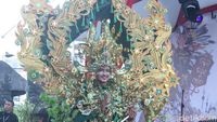 Kostum-kostum Megah Jember Fashion Carnaval yang Beratnya Mencapai 28 Kg