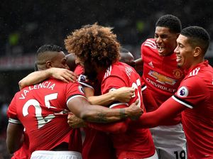 MU Benamkan Palace 4-0 untuk Puncaki Klasemen