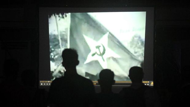 Sinopsis Film G30SPKI, Sejarah Kelam Indonesia pada 1965 - CNN Indonesia