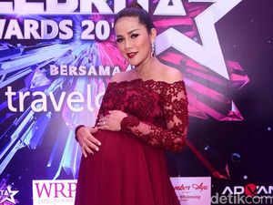 Olla Ramlan Pamer Perut Hamil