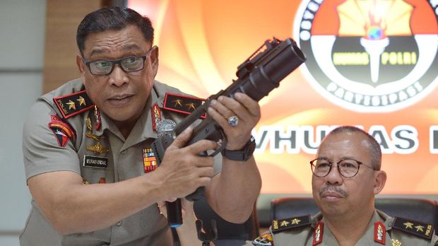 Polemik Senjata Brimob & Kegagalan Komunikasi Jenderal Gatot