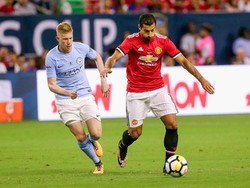 MU Didoakan Taklukkan City agar Liga Inggris Lebih Seru