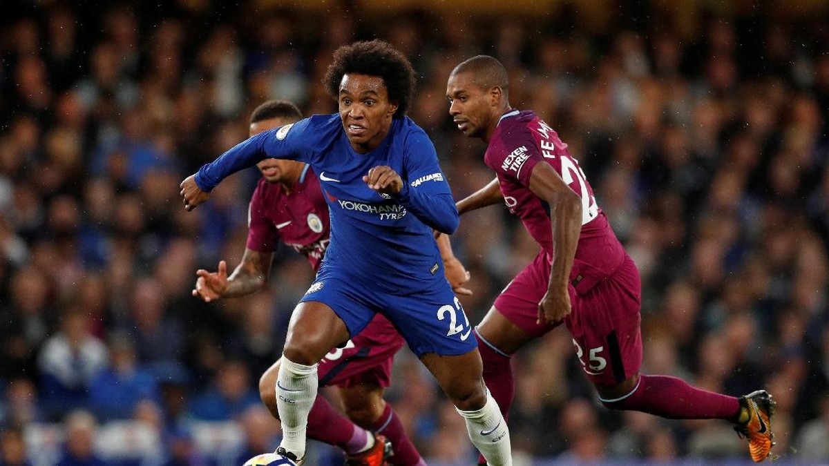 Willian menggantikan Alvaro Morata saat Cheslea menghadapi Manchester City. (John Sibley/Reuters)