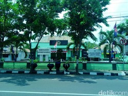 Di Tegal, Bahkan Bus Mudjur Tak Mampu Menghadang Kemalangan Untung