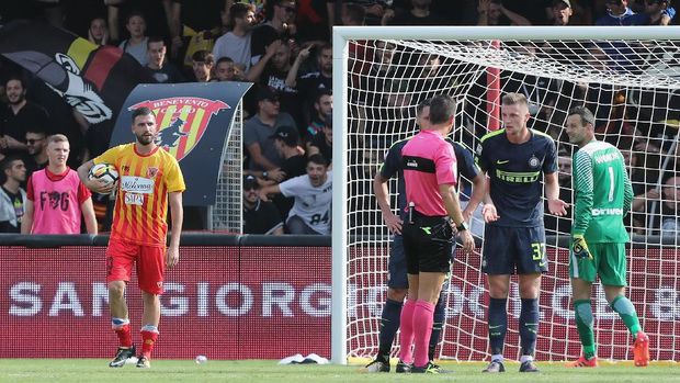 Sepasang Gol Brozovic Menangkan Inter Atas Benevento
