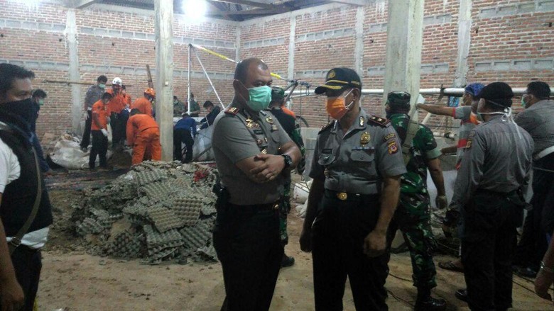 7 Orang Tewas Keracunan di Pengolahan Limbah Kardus